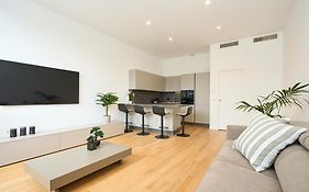 Luxury Design Suite - 20 Minutes From Duomo-Navigli