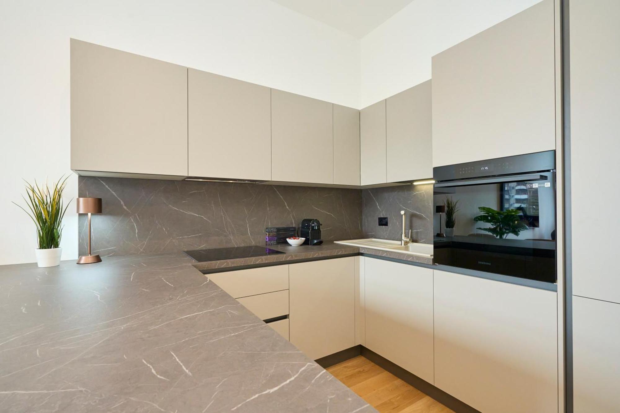 Luxury Design Suite - 20 Minutes From Duomo-Navigli Milano Esterno foto