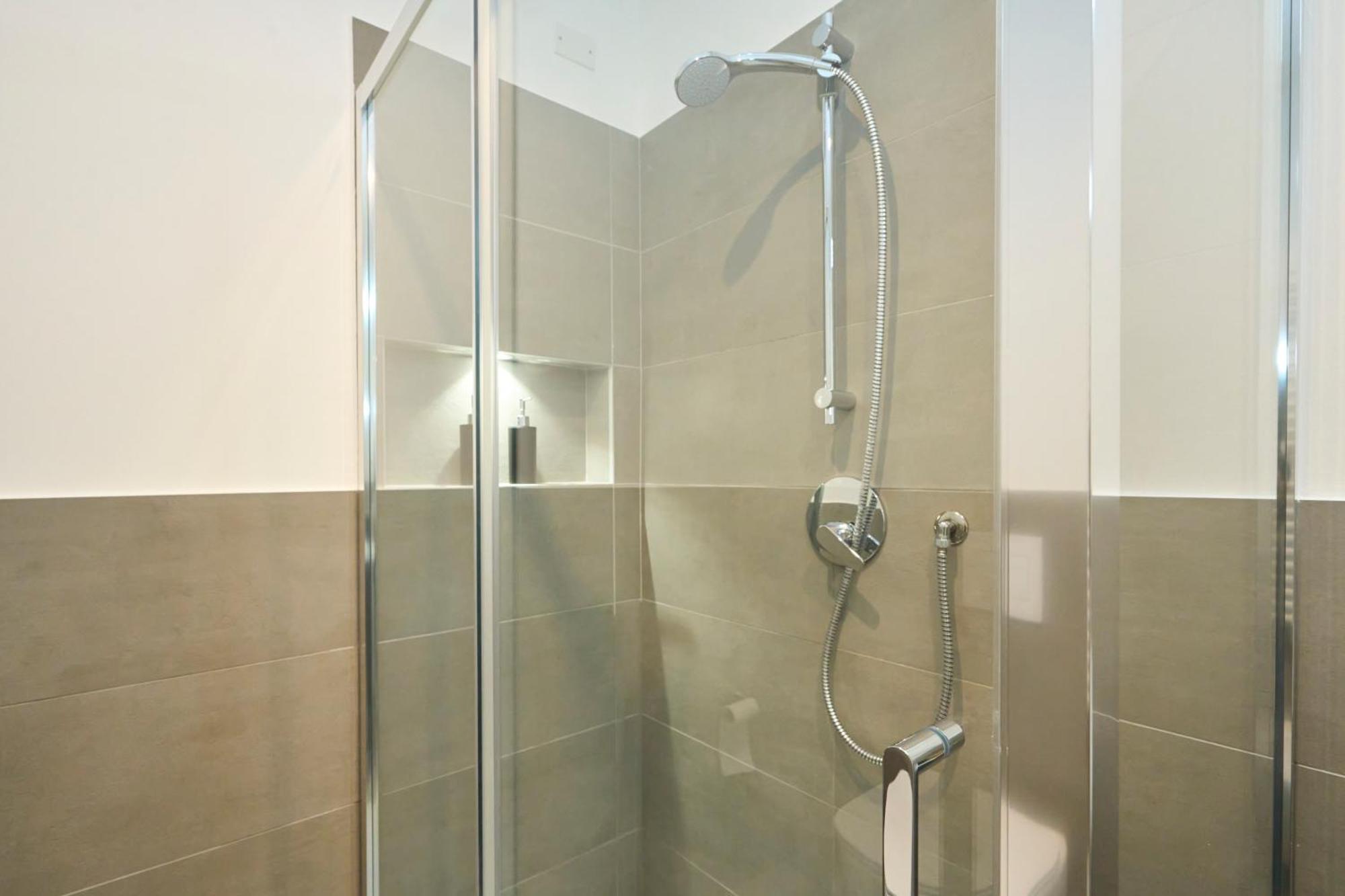 Luxury Design Suite - 20 Minutes From Duomo-Navigli Milano Esterno foto