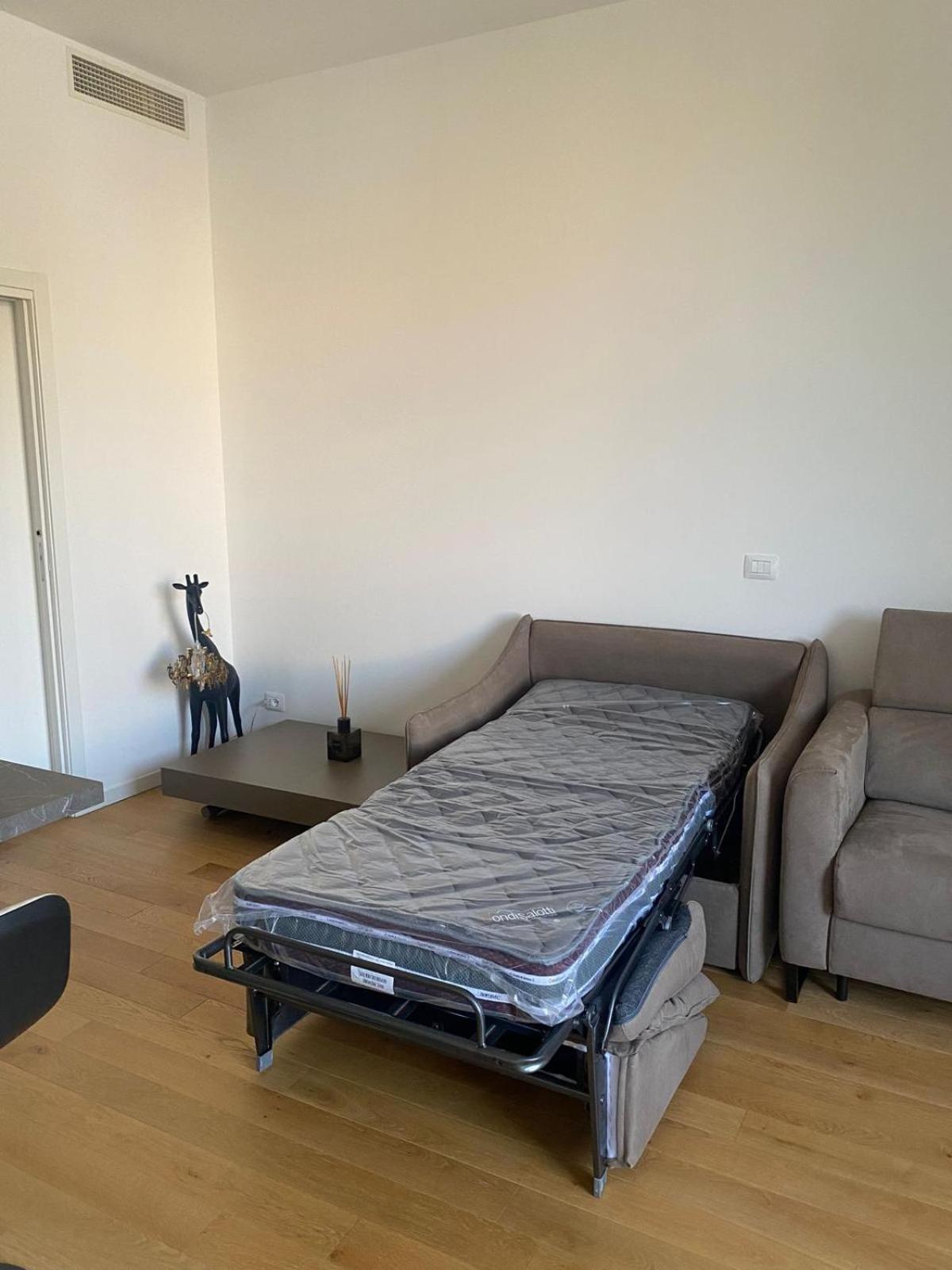 Luxury Design Suite - 20 Minutes From Duomo-Navigli Milano Esterno foto